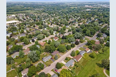 620 Acker Parkway, DeForest, WI 53532 - Photo 32