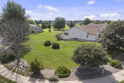 402 Concord Drive, Oregon, WI 53575 - Photo 2