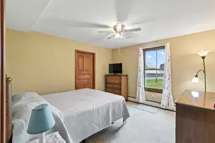 6988 Schneider Rd, Middleton, WI 53562 - Photo 10