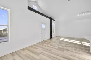 106 Lupine Ave, Poynette, WI 53955 - Photo 12