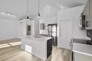 106 Lupine Ave, Poynette, WI 53955 - Photo 10