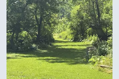W8785 Highway 82, Elroy, WI 53929 - Photo 16