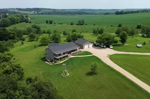 16874 Pond View Ln, Mineral Point, WI 53565 - Photo 6