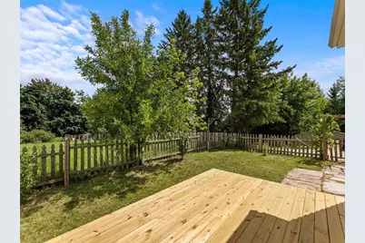 1121 Millersville Avenue, Howards Grove, WI 53083 - Photo 4