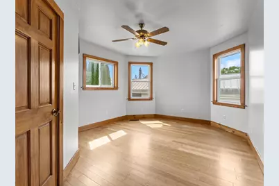 1121 Millersville Avenue, Howards Grove, WI 53083 - Photo 6