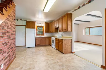 694 Fox Lane, Waterloo, WI 53594 - Photo 8