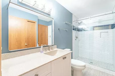 2367 Effingham Way, Sun Prairie, WI 53590 - Photo 12