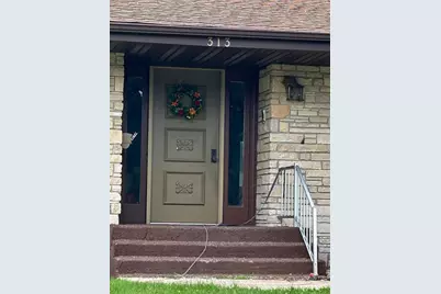 313 W Elizabeth Street, Tomah, WI 54660 - Photo 2