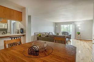 2420 Independence Ln, Madison, WI 53704 - Photo 10