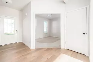 6419 Prairie Wood Dr, Mcfarland, WI 53558 - Photo 2