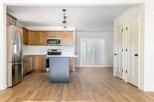 7706 Stones Throw Dr, Madison, WI 53719 - Photo 4