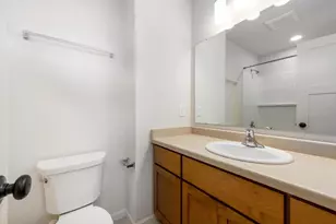 7706 Stones Throw Dr, Madison, WI 53719 - Photo 14