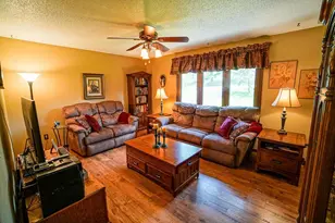 W8341 N Shore Dr, Onalaska, WI 54650 - Photo 6