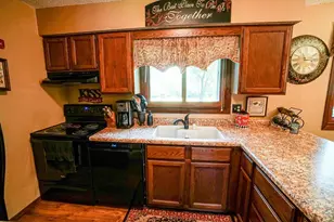 W8341 N Shore Dr, Onalaska, WI 54650 - Photo 8