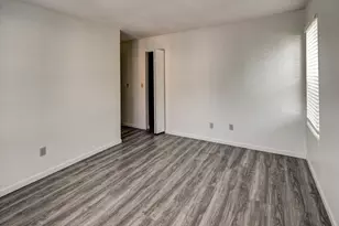 901 Harbor House Dr, Madison, WI 53719 - Photo 10