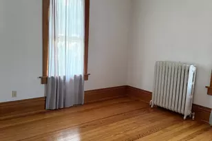 610 1st St, Bloomington,  53804 - Photo 8