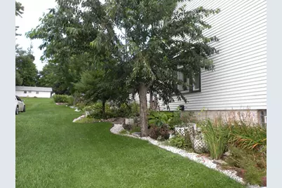 610 1st Street, Bloomington,  53804 - Photo 32