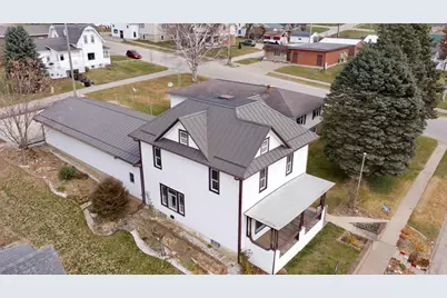 610 1st Street, Bloomington,  53804 - Photo 2