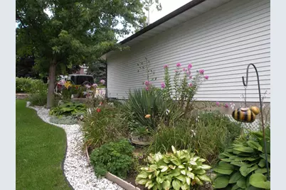 610 1st Street, Bloomington,  53804 - Photo 30