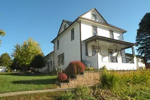 610 1st St, Bloomington,  53804 - Photo 42