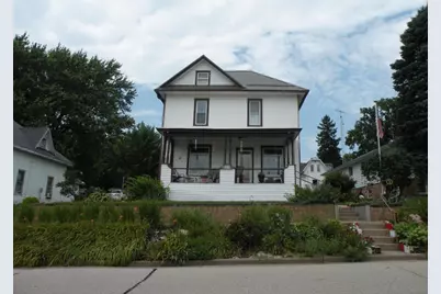 610 1st Street, Bloomington,  53804 - Photo 44