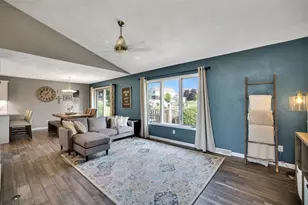 680 W Main St, Janesville, WI 53536 - Photo 4