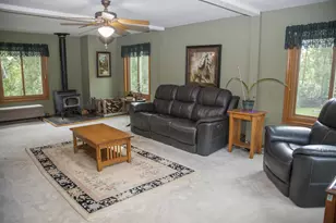 4302 Green Leaf Dr, Ridgeville, WI 53533 - Photo 8