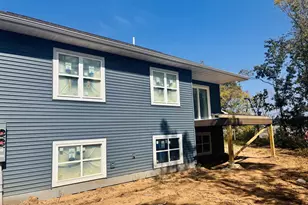 1024 Armida Ct, Reedsburg, WI 53959 - Photo 2