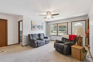 1326 S Orchard St, Janesville, WI 53546 - Photo 6