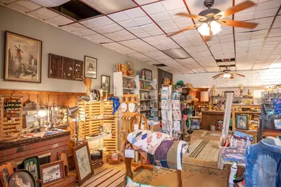 215 Main Street, Elroy, WI 53929 - Photo 14