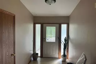 N115W20994 Brookside Dr, Germantown, WI 53022 - Photo 4