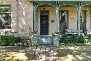 752 E Gorham St, Madison, WI 53703 - Photo 2