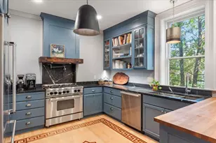 752 E Gorham St, Madison, WI 53703 - Photo 6