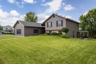 2290 Dupont Dr, Janesville, WI 53546 - Photo 42