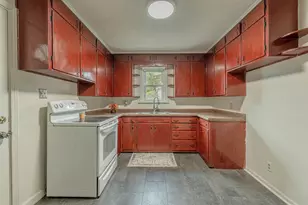 512 4th Ave, New Glarus, WI 53574 - Photo 30