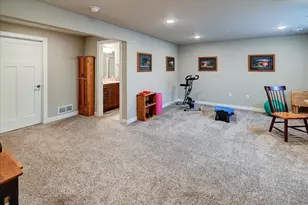 2537 New Town Dr, Sun Prairie, WI 53590 - Photo 24