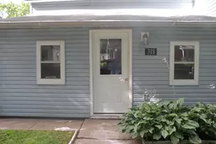 318 Amelia St, Cassville,  53806 - Photo 6