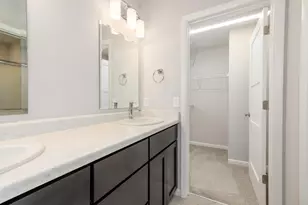 5298 Athlone Rd, Fitchburg, WI 53711 - Photo 8