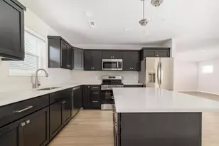 5298 Athlone Rd, Fitchburg, WI 53711 - Photo 10