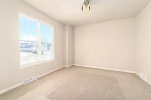 1221 Orchid Petal Dr, Sun Prairie, WI 53590 - Photo 4