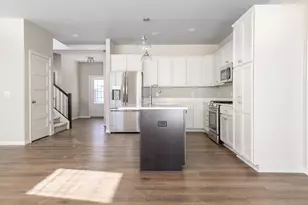 1221 Orchid Petal Dr, Sun Prairie, WI 53590 - Photo 8