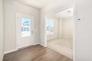 1221 Orchid Petal Dr, Sun Prairie, WI 53590 - Photo 2