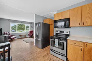 5404 Healy Ln, Monona, WI 53716 - Photo 14