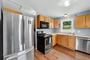 5404 Healy Ln, Monona, WI 53716 - Photo 12