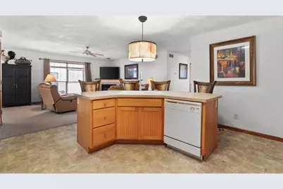 637 Garfield Avenue, Janesville, WI 53536 - Photo 14