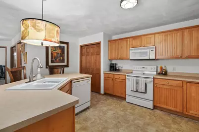 637 Garfield Avenue, Janesville, WI 53536 - Photo 12