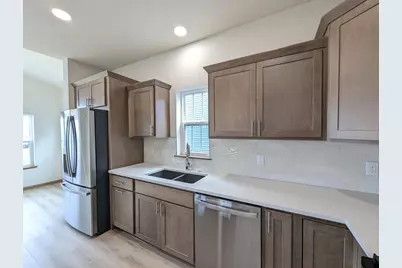 14 Bluestem Pass, Mount Horeb, WI 53572 - Photo 8