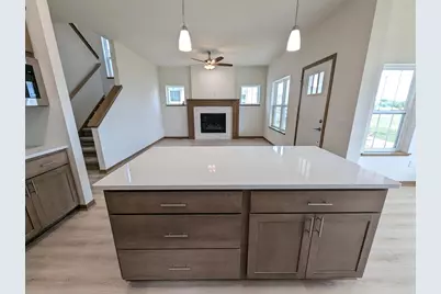 14 Bluestem Pass, Mount Horeb, WI 53572 - Photo 10