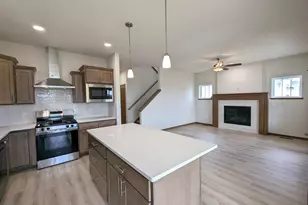 14 Bluestem Pass, Mount Horeb, WI 53572 - Photo 16