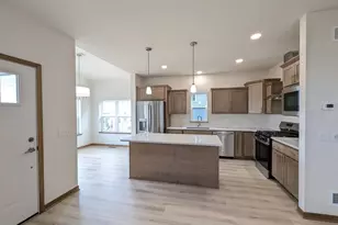 14 Bluestem Pass, Mount Horeb, WI 53572 - Photo 2